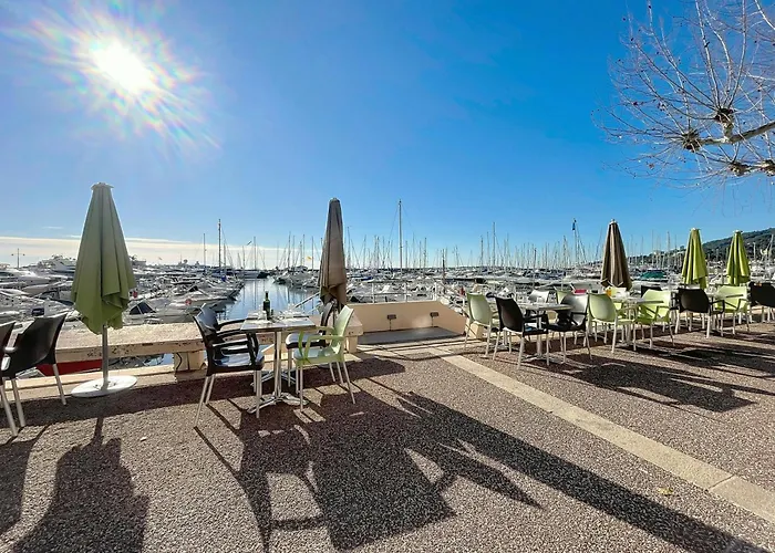 Centreville Juan-2 Couchages-terrasse * جولْف جو